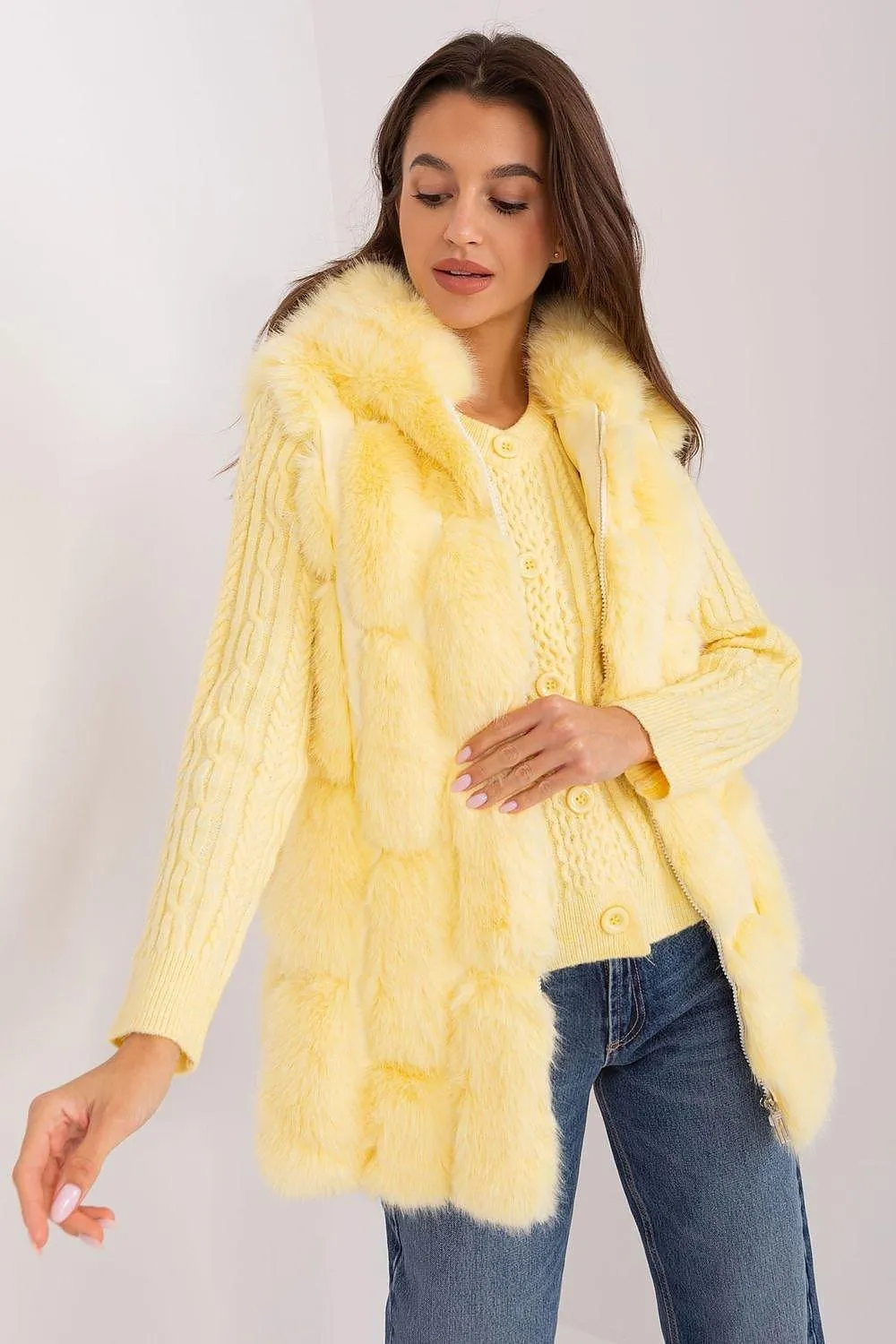 Elegant Hooded Faux Fur Vest for Stylish Warmth