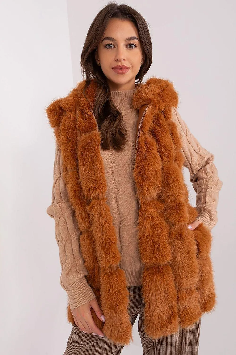 Elegant Hooded Faux Fur Vest for Stylish Warmth