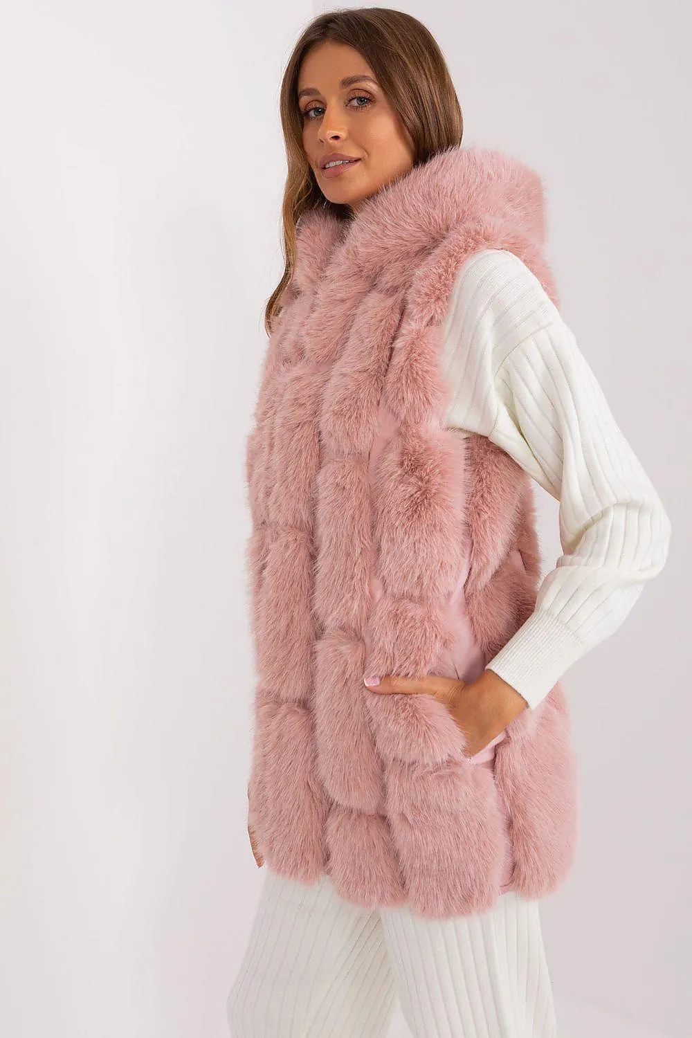 Elegant Hooded Faux Fur Vest for Stylish Warmth