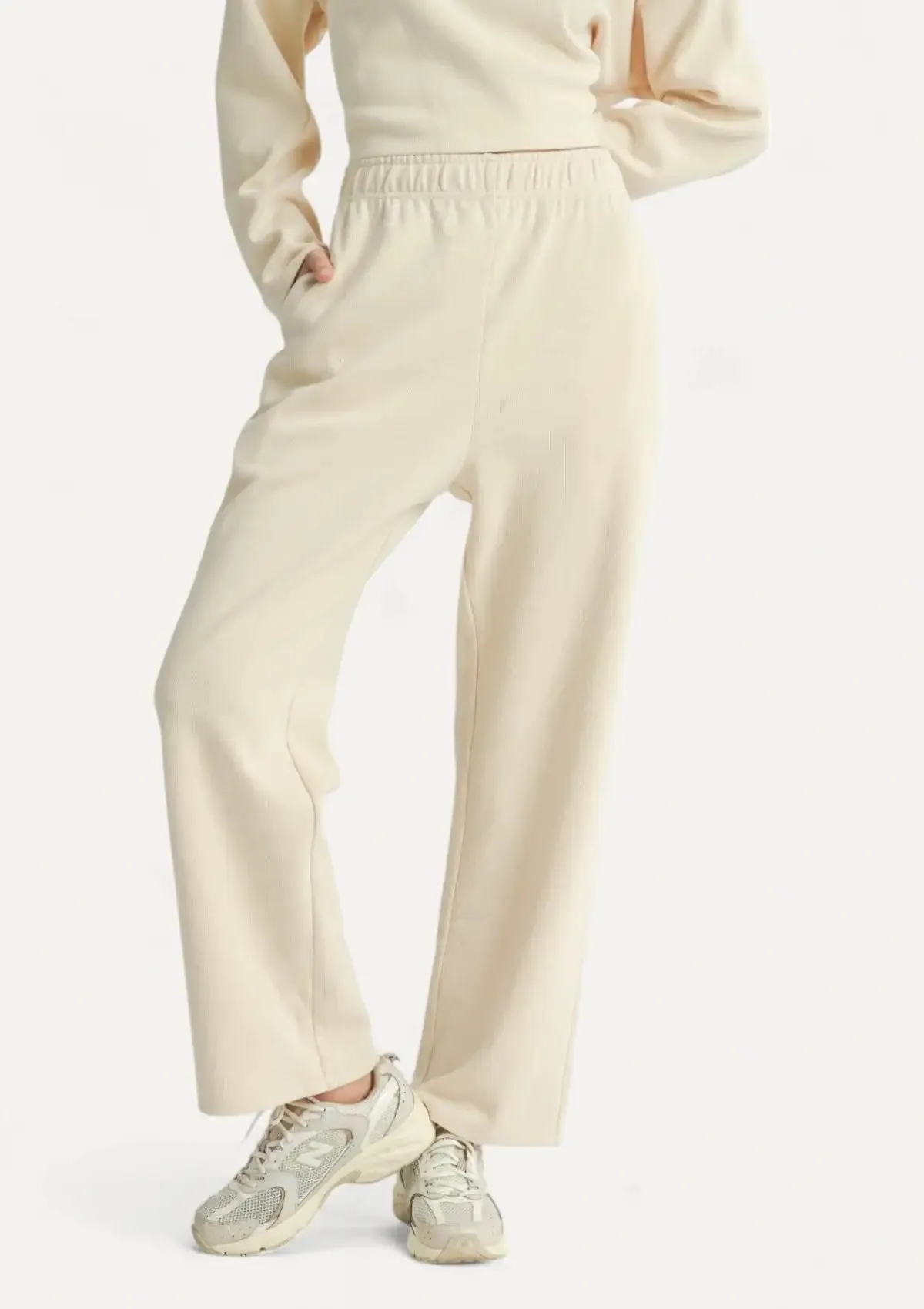 Relaxed Stay Wide Leg Sweat Pants - Cream